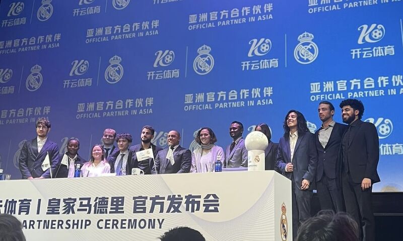 TA:阿森纳即将任命意大利球探毛里齐奥·米凯利担任高级招聘职务 TA:阿森纳即将任命意大利球探毛里齐奥·米凯利担任高级招聘职务